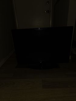 Small tv element  with remote