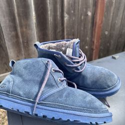 UGG neumel Boots Men’s 9 Navy Blue
