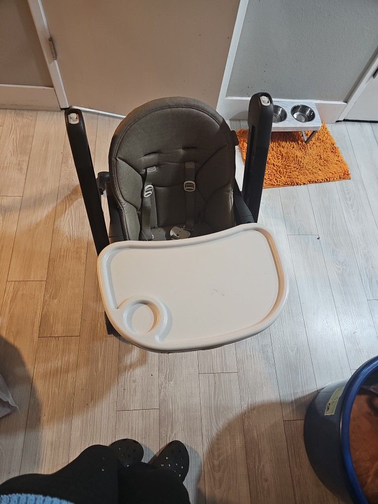 Siesta High Chair