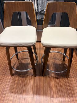 Set of 2 LumiSource Trilogy Mid-Century Modern Swivel Barstools – Cream/Walnut