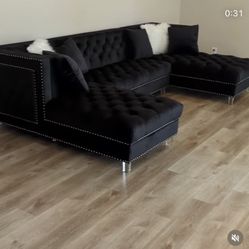 New Black Velvet Sectional U-Shaped 125x69