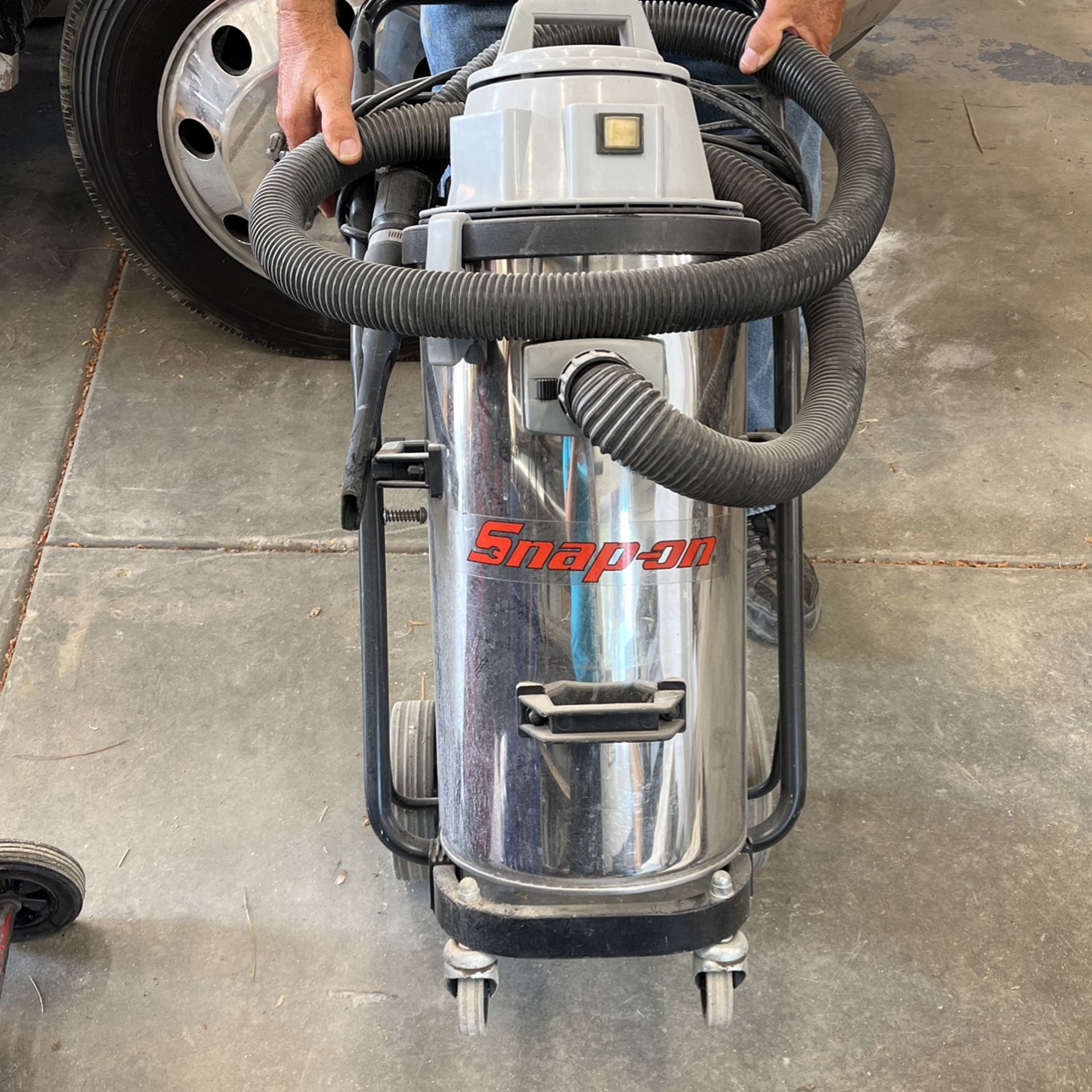 Snap On Shop Vacuum