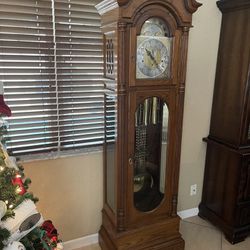 Seth Thomas Grandfather Clock (Model 4512)