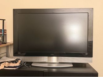 T V