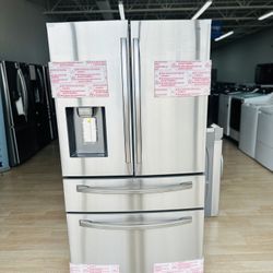 NEW Samsung - 28 Cu. Ft. 4-Door French Door Smart Refrigerator with FlexZone Drawer - Stainless Steel Model:RF28R7201SR