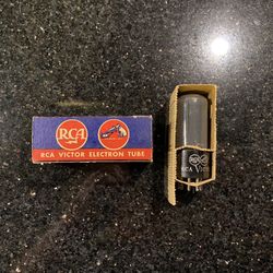 Vintage RCA Victor Vacuum Tube Item# 117P7 GT