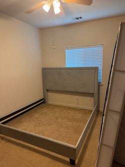 King bed frame & boxspring
