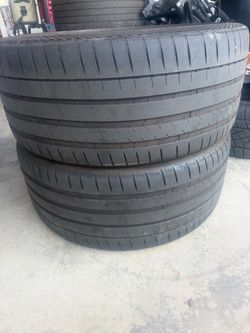 275/35ZR22