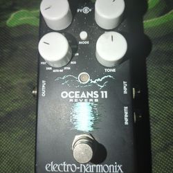 Oceans 11 Reverb Electro Harmonix Pedal 