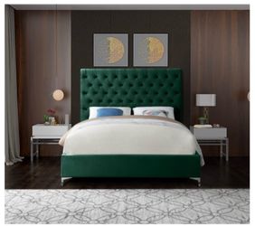 ✨ BRAND NEW WAYFAIR MERCER41 CRUZ UPHOLSTERED PLATFORM BED — $550 OBO! ✨
