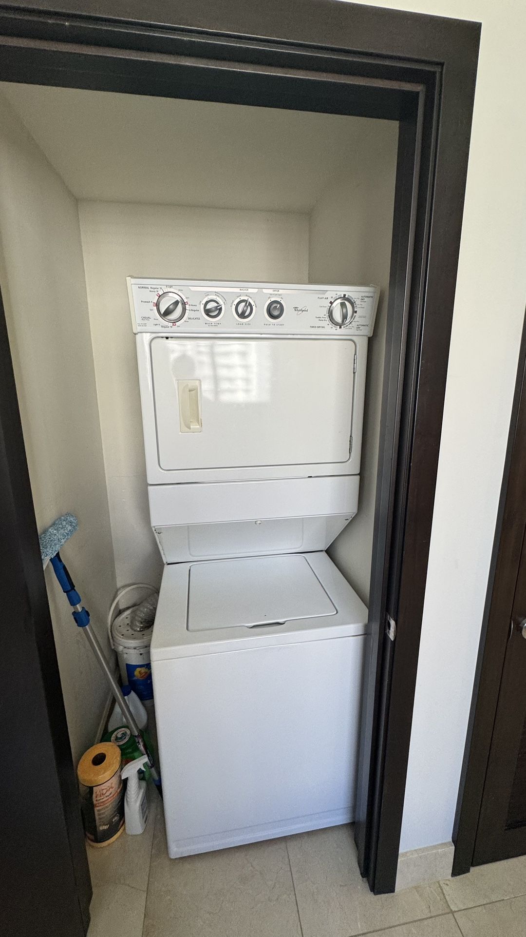 Whirlpool 27 Inch Washer/Dryer
