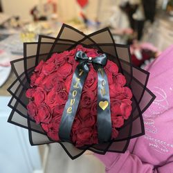 Flowers/ Roses / Ramo Buchon / Valentines/ 