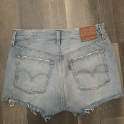 Levi’s 501 Cutoffs Sz 27