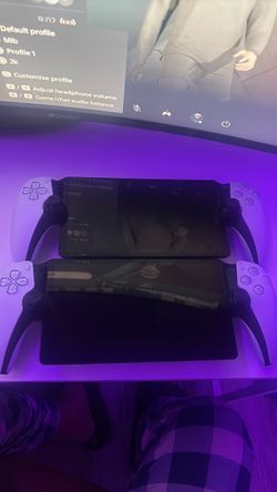 2 PlayStation portals