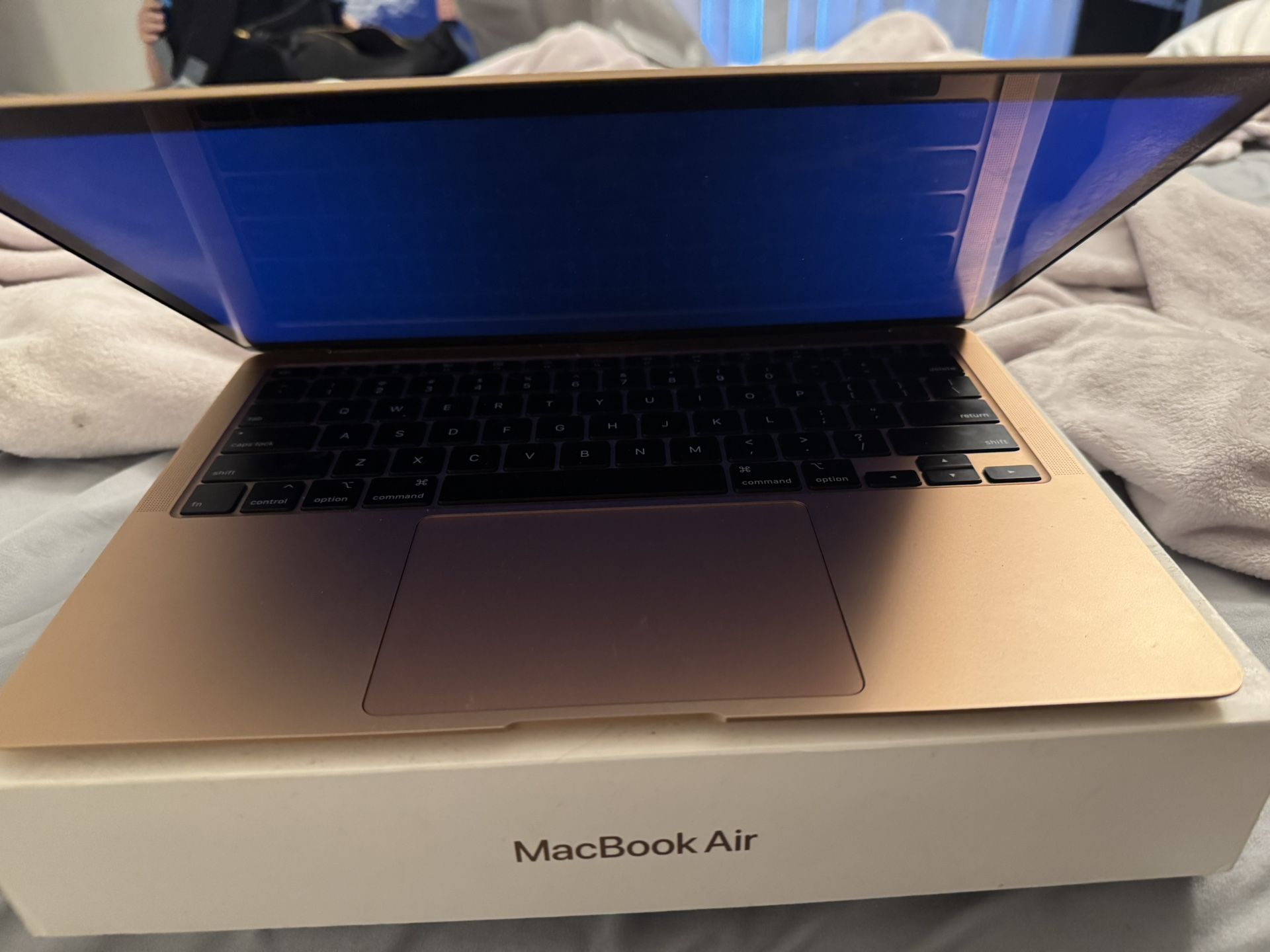 Mac Book