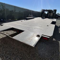 2022 Kaufman Gooseneck Tilt Trailer