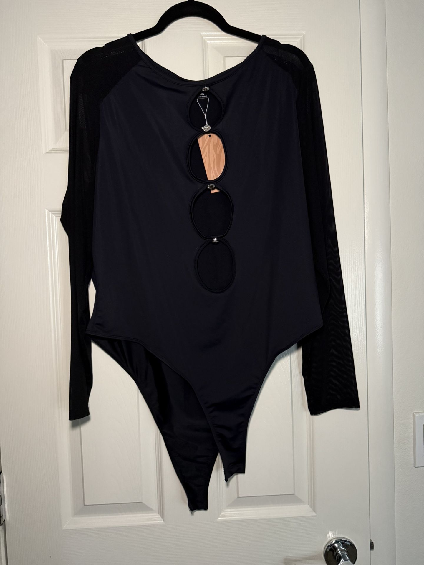 Plus Size Tops/Bodysuits