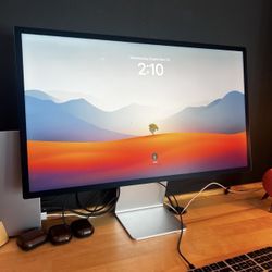 Apple Studio Display 