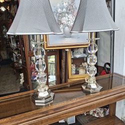  BEAUTIFUL VINTAGE  GLASS AND  CHROME  VERY NICE CONDITION 