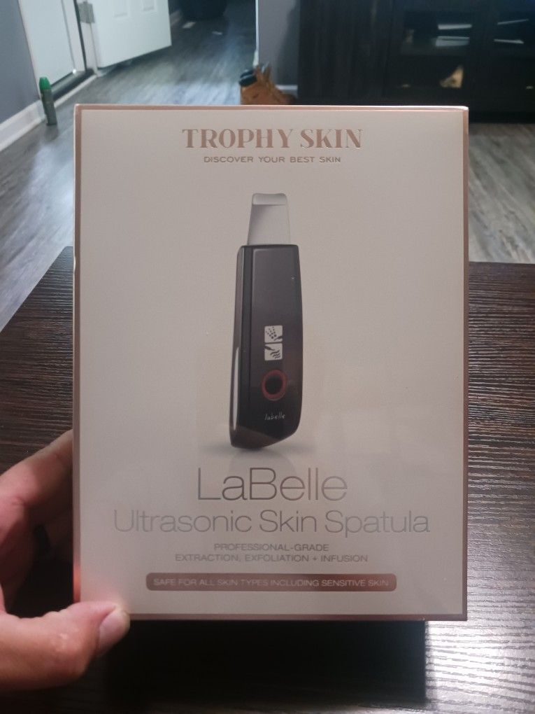 Trophy Skin LaBelle Ultrasonic Skin Spatula 