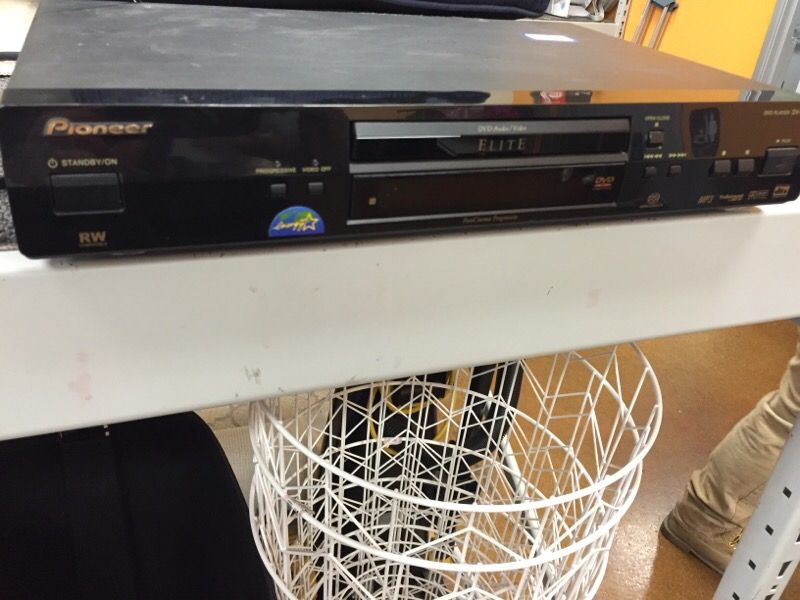 Pioneer DV-09 Elite Reference CD / DVD Player – NTC Tech Pioneer