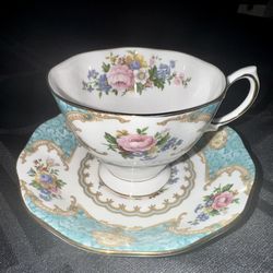 Royal Albert "Lady Ascot" bone china Teacup And Saucer Set