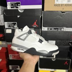 2025 Jordan White Cement 4s size 9.5 Close To DS
