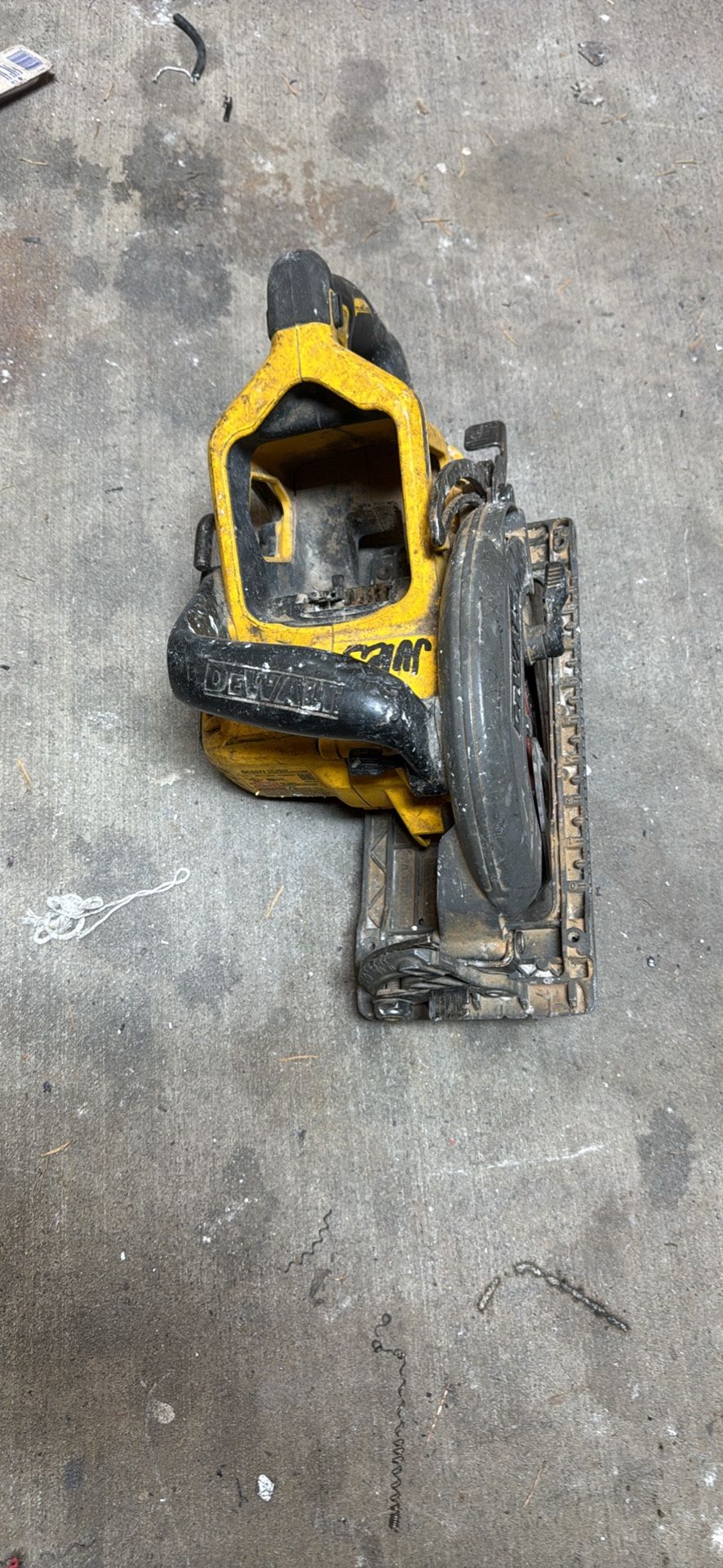 DEWALT FLEXVOLT 60V MAX 7-1/4 in. Cordless Worm Drive Style Circular Saw,