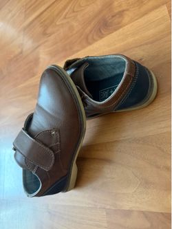 Dressing shoes toddler