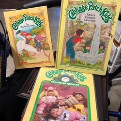 Cabbage Patch Set Of Books And Patterns Crochet Sewing Crafts
