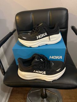 Hoka Bondi 9/ size 6D Women’s 100