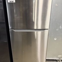 Insignia 18 cubic top freezer 