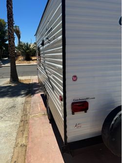 2014  couchman clipper travel trailer 18 feet fully self-contained excellent condition
