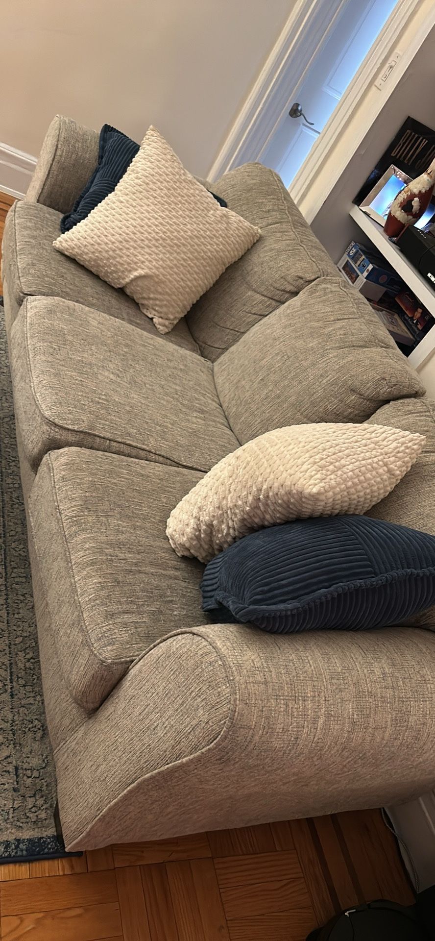 Coach, Sofa