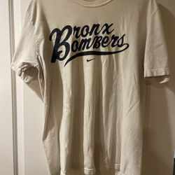 Nike “Bronx Bombers” New York Yankees T-Shirt – Size L