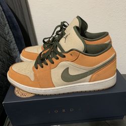 Mens Nike Air Jordan 1 Low SE Light Curry Size 10