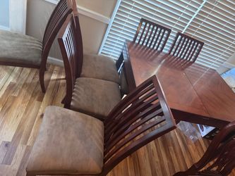 Wood Dining Table with 6 Chairs