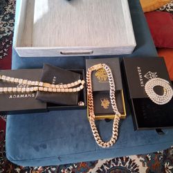 Brand Jewelry bundle for 75$