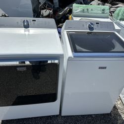 Maytag Washer And Dryer Like New 🐝