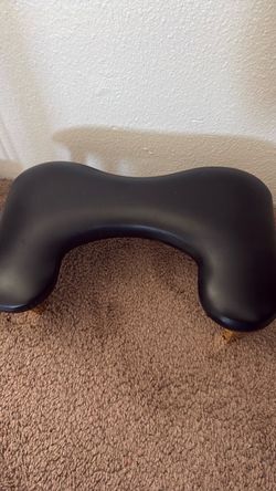 NAIL TECH ARM/HAND REST BLACK