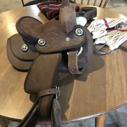 Pony saddle