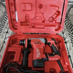 Milwuakee 1-1/8 SDS Rotary Hammer 