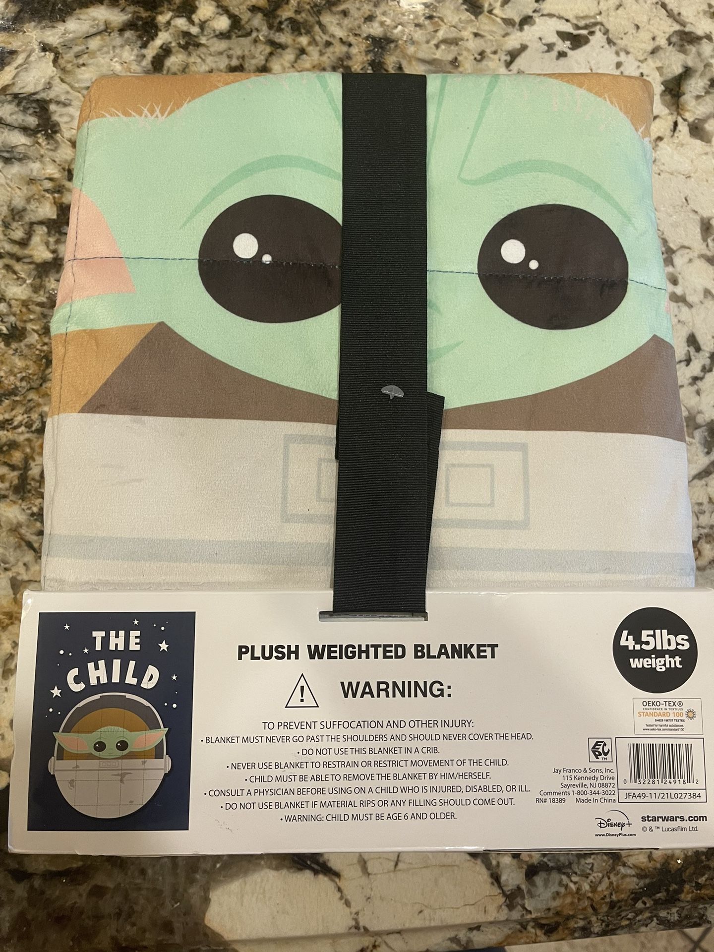 Star Wars Plush Weighted Blanket Featuring Baby Yoda, The Child