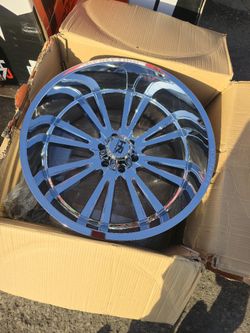 24×12 Crome 6 Lugs Chevy