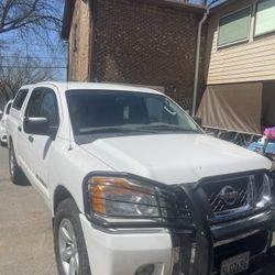 2011 Nissan Titan