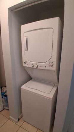 Stakcable 24" Washer and Dryer Work Perfect 👌 like New