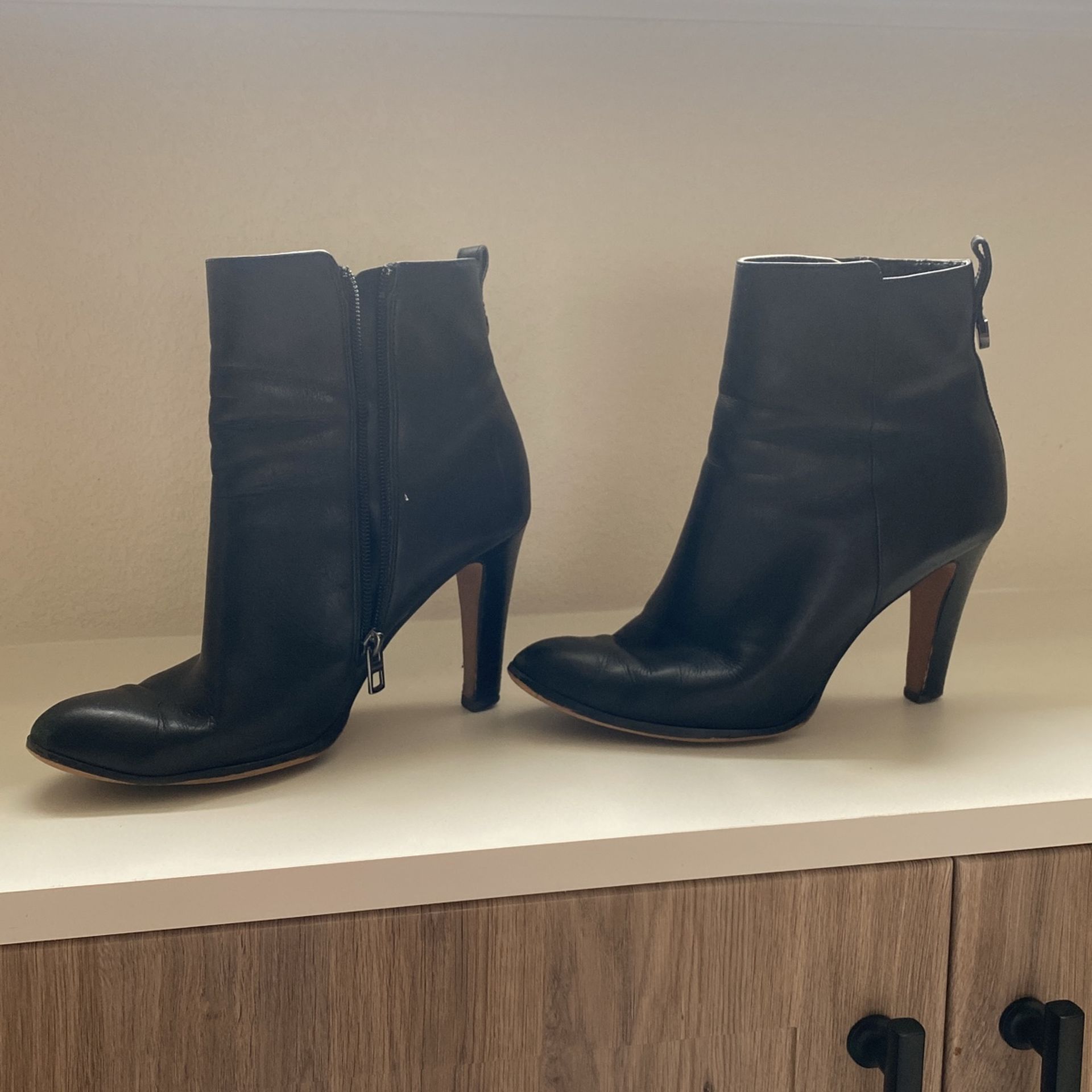 Used Coach Black Boots 8.5