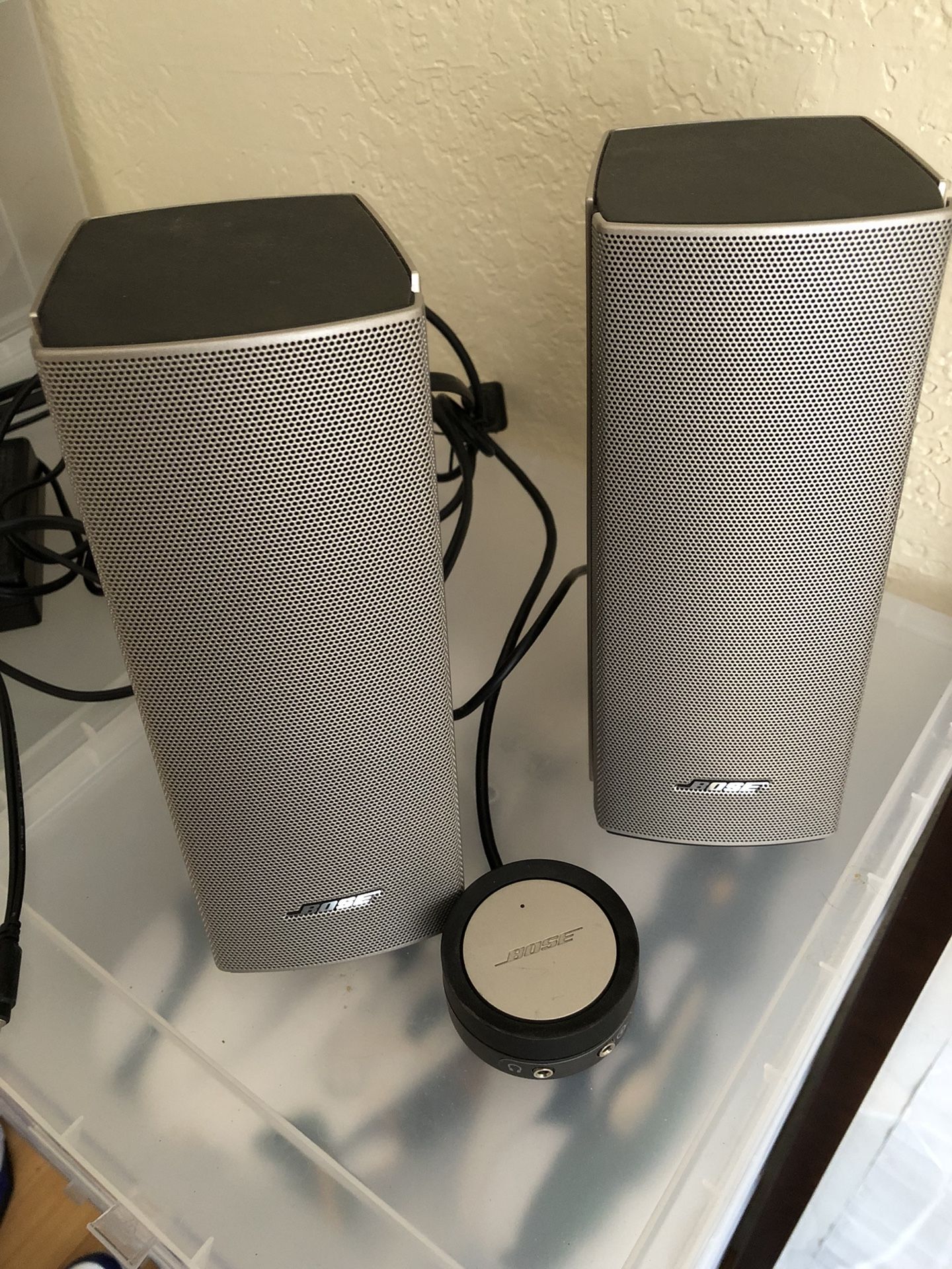 Bose Companion 20 multimedia Desktop Stereo Speaker System
