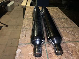 Harley road king , ultra glide,dyna exhaust pipes .