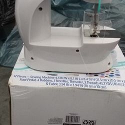 Mini Sewing Machine 